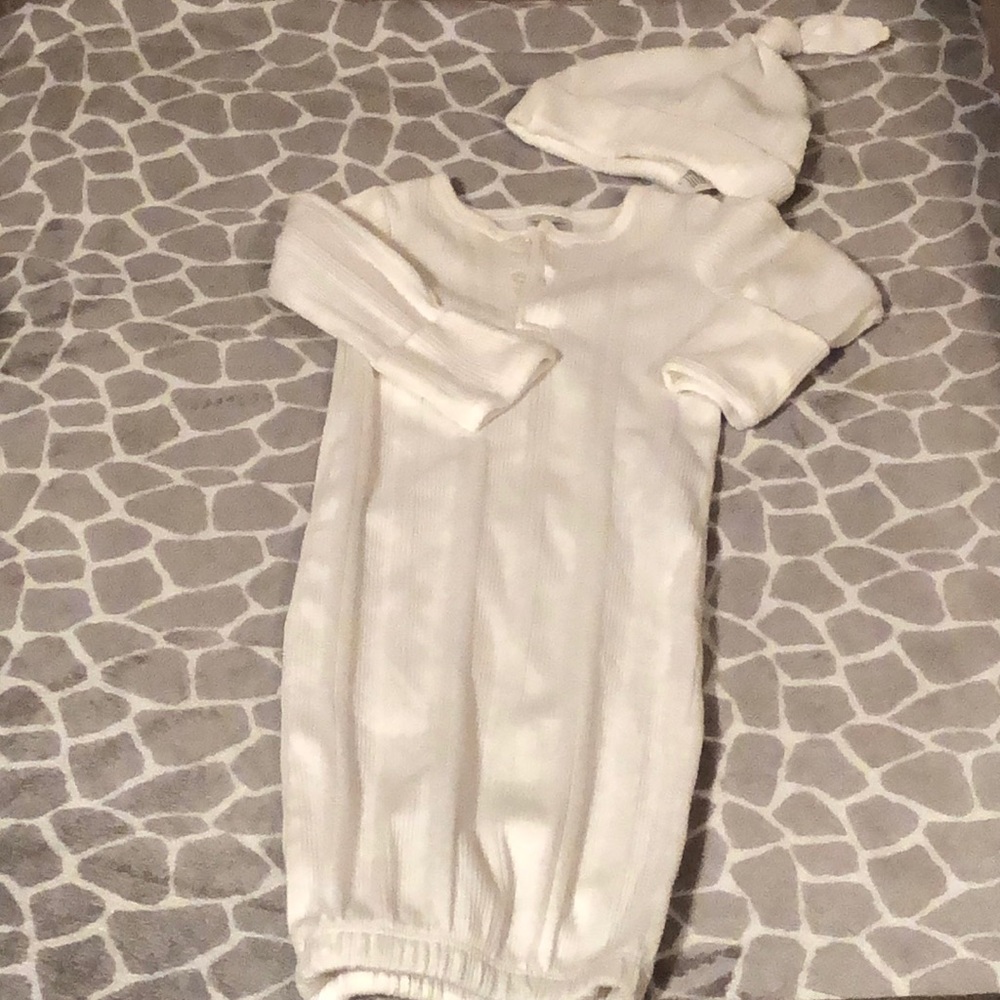 Carter’s off white NB nightgown w/ matching cap